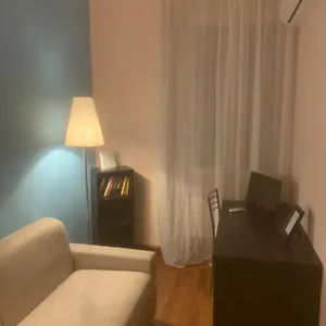 Veneto Holidays - Central In Via Veneto Apartment